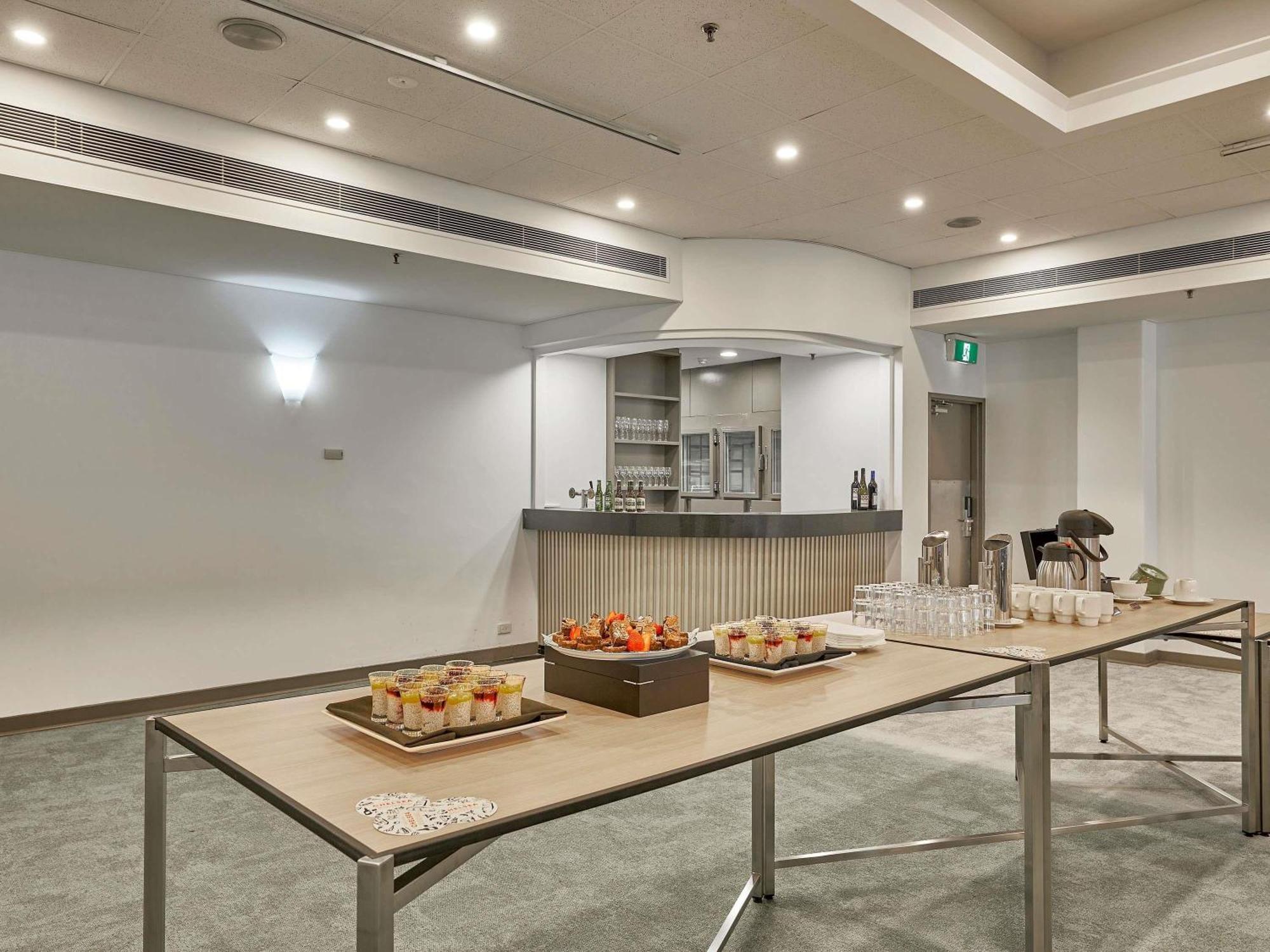 Ibis Perth — Photos 1